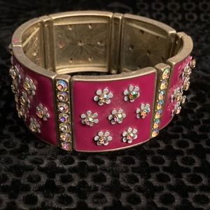 Cute Betsy Johnson stretch bracelet!